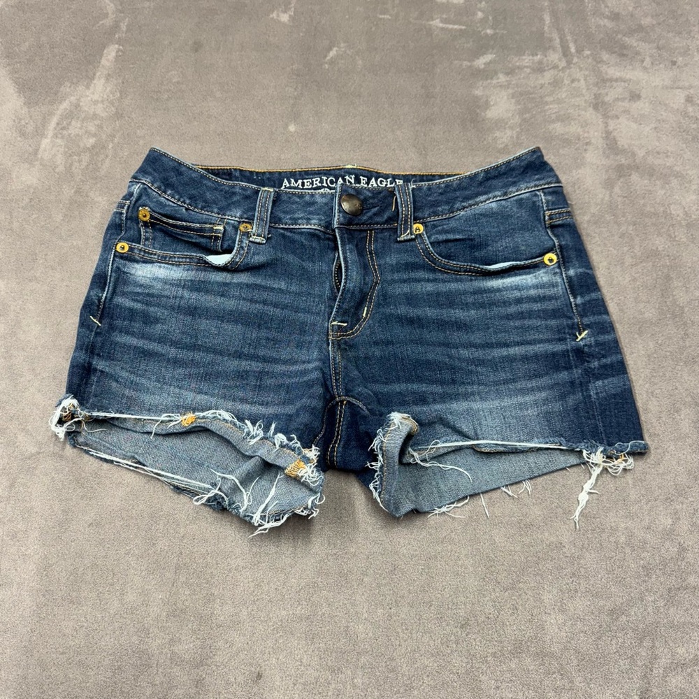 American Eagle Outfitters Distressed Blue Jean Shorts super stretch size 4